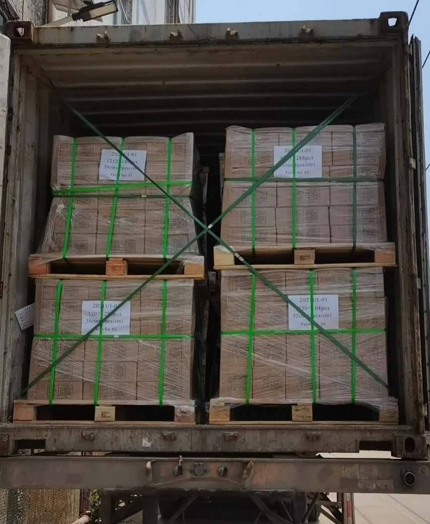 6n6 6V4ah Dry Charged Mf Motorcycle Battery with OEM Available