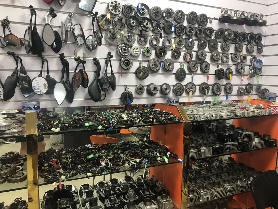 Motorcycle Accessories Taillight Unit (12V 21 / 5W) Suitable for Ace110 Cg110