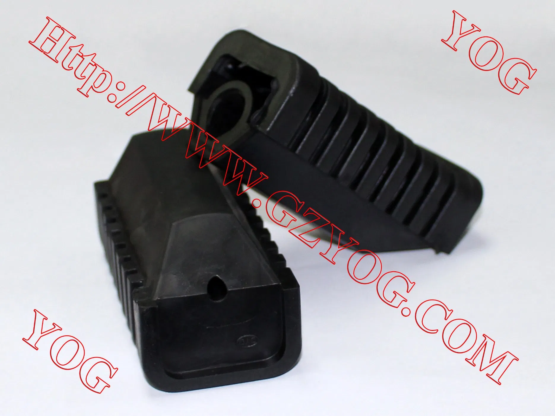 Motorcycle Spare Parts Front Footrest Rubber for 110cc Cgl125 Hlx125